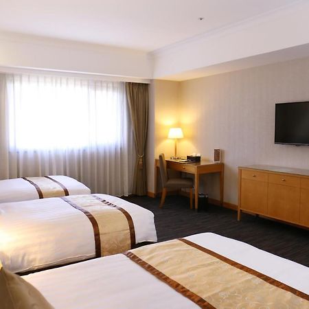 Fushin Hotel - Tainan Exteriör bild